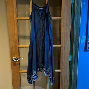 Downsizing my closet! Check out my page for more!!